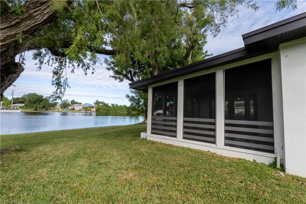 1313 Thompson ST, NORTH FORT MYERS FL 33903-22