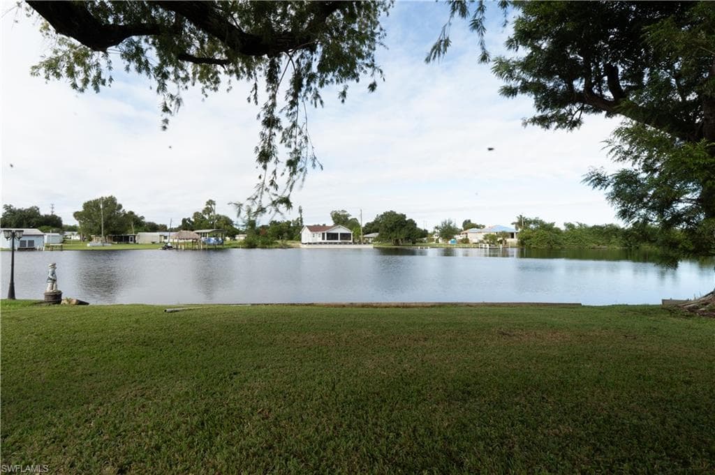 1313 Thompson ST, NORTH FORT MYERS FL 33903-23