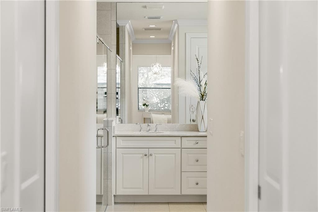 10137 Florence CIR, NAPLES FL 34119-19