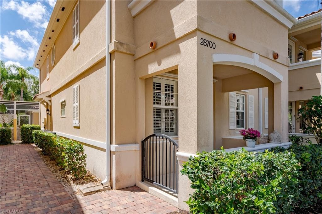 28700 Alessandria CIR, BONITA SPRINGS FL 34135-2