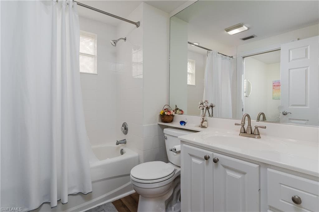 28700 Alessandria CIR, BONITA SPRINGS FL 34135-29