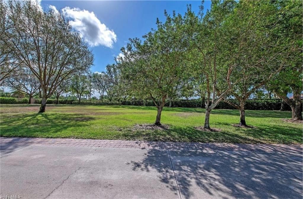 28700 Alessandria CIR, BONITA SPRINGS FL 34135-7