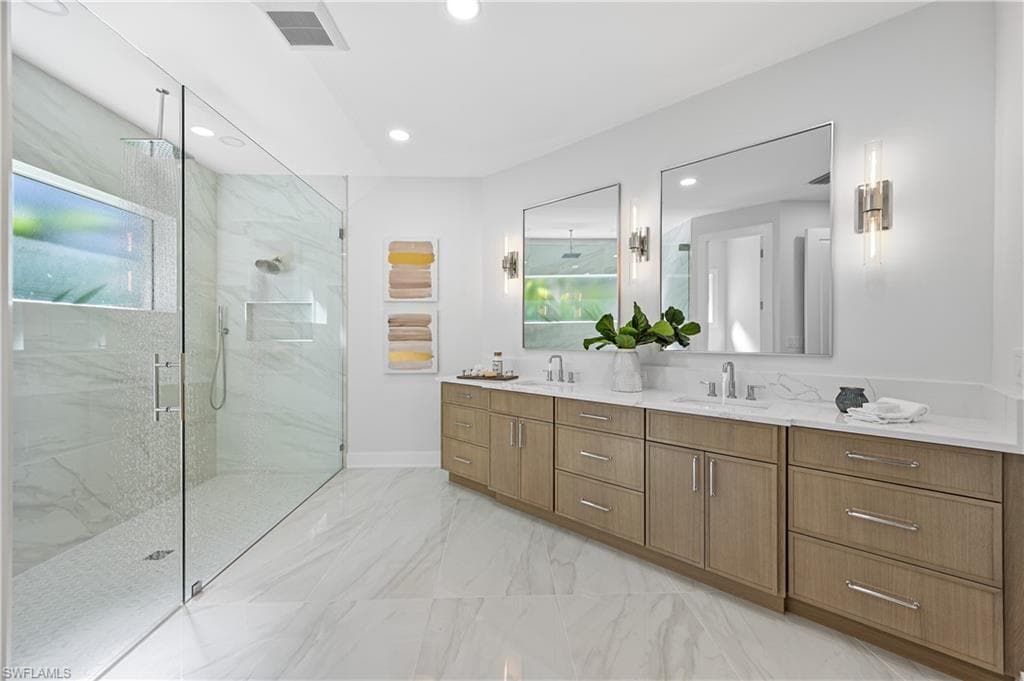 3133 Terramar DR, NAPLES FL 34119-29