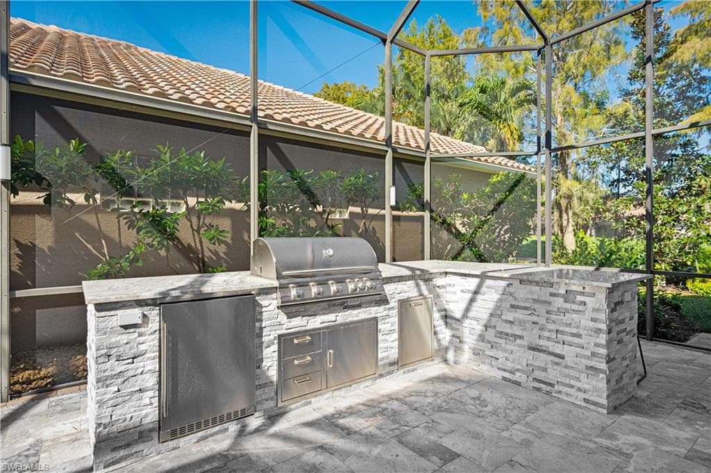 3133 Terramar DR, NAPLES FL 34119-37