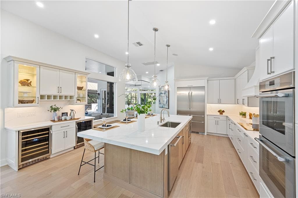 3133 Terramar DR, NAPLES FL 34119-9