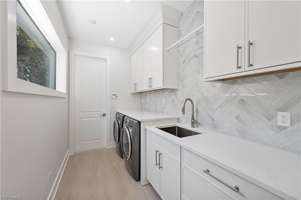 3133 Terramar DR, NAPLES FL 34119-44