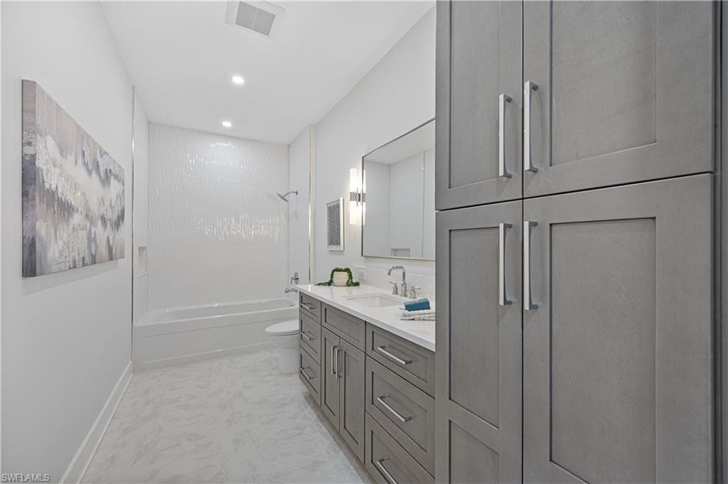 3133 Terramar DR, NAPLES FL 34119-34