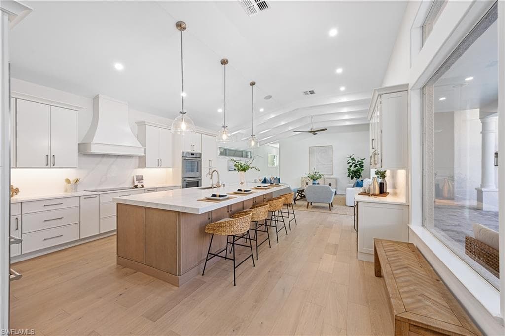 3133 Terramar DR, NAPLES FL 34119-7