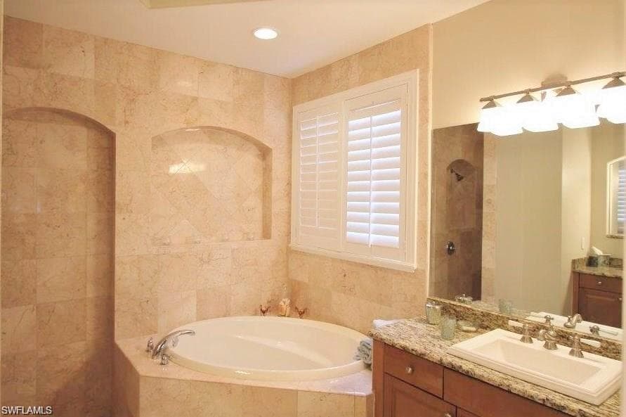 20091 Palermo Lake CT, ESTERO FL 33928-17