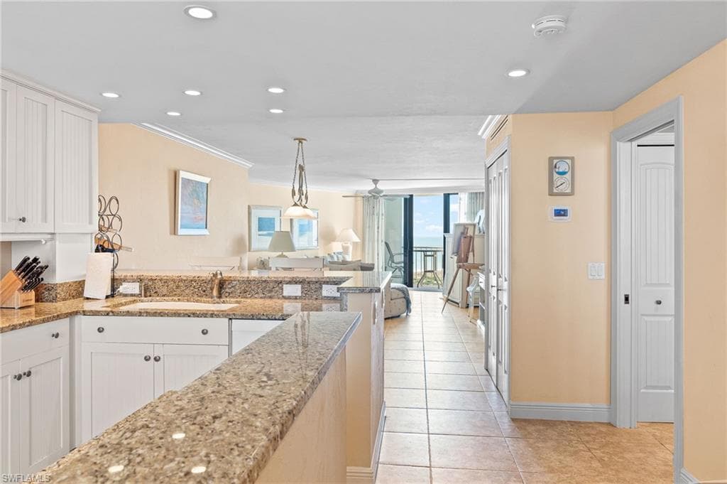 260 Seaview CT # 1701, MARCO ISLAND FL 34145-10