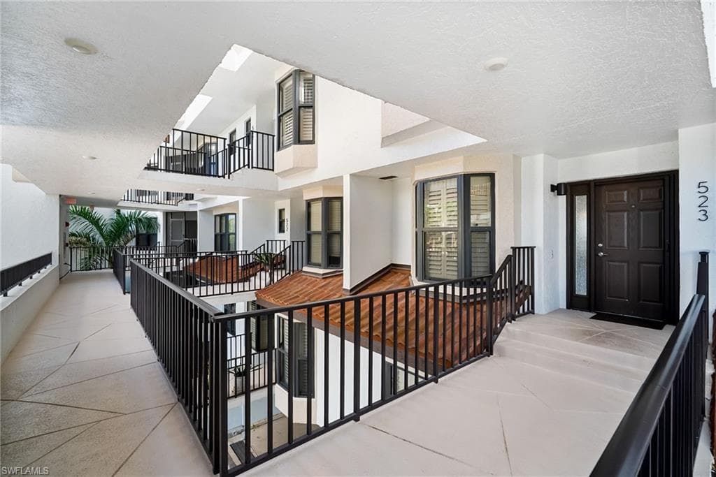 523 La Peninsula BLVD # 523, NAPLES FL 34113-20