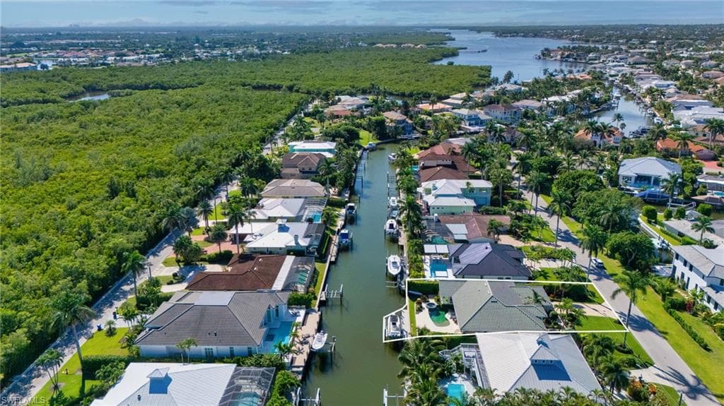 1923 SNOOK DR, NAPLES FL 34102-5