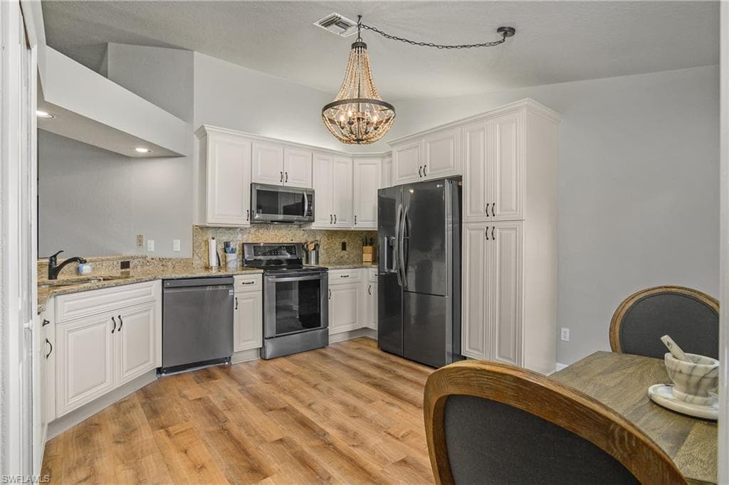 13061 Hamilton Harbour DR R1-8
