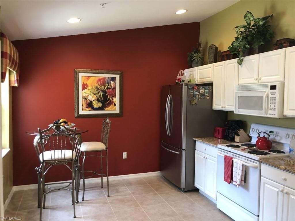 1380 Tiffany LN # 2204, NAPLES FL 34105-6