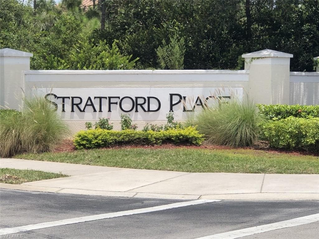 1380 Tiffany LN # 2204, NAPLES FL 34105-28