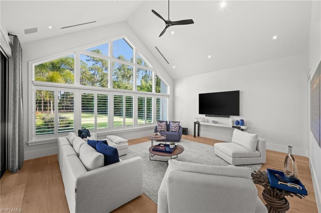 2191 Coach House LN, NAPLES FL 34105-27