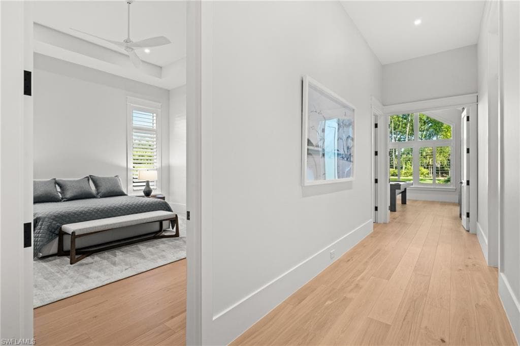 2191 Coach House LN, NAPLES FL 34105-32