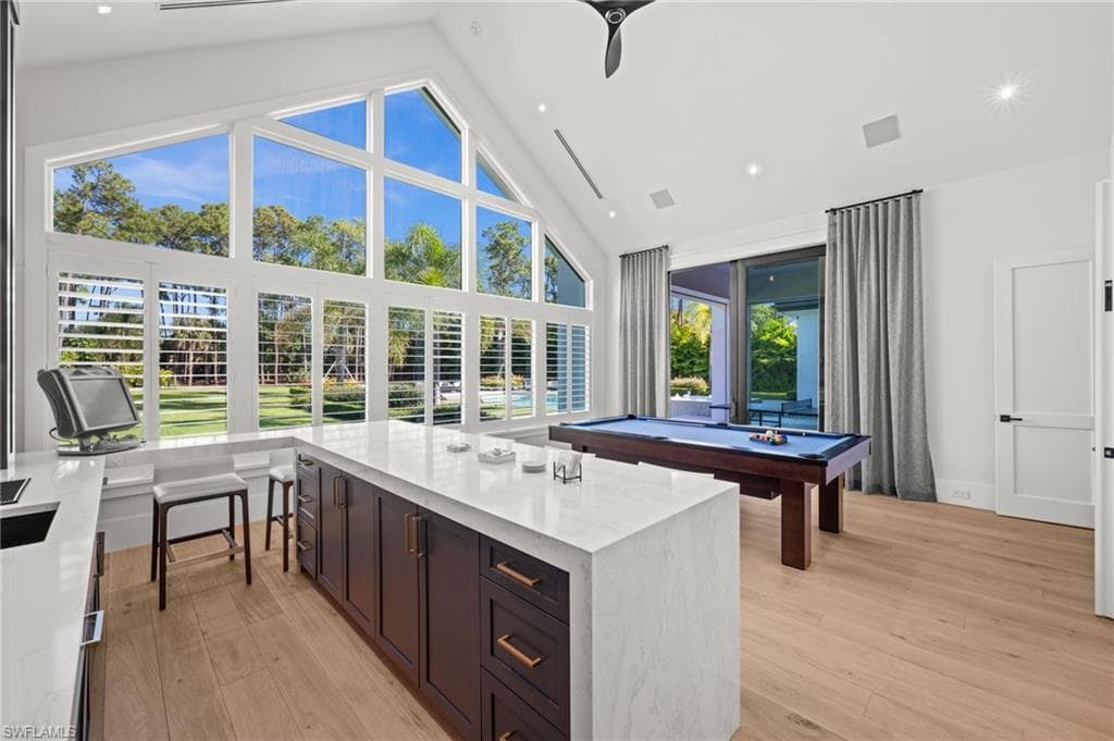 2191 Coach House LN, NAPLES FL 34105-30