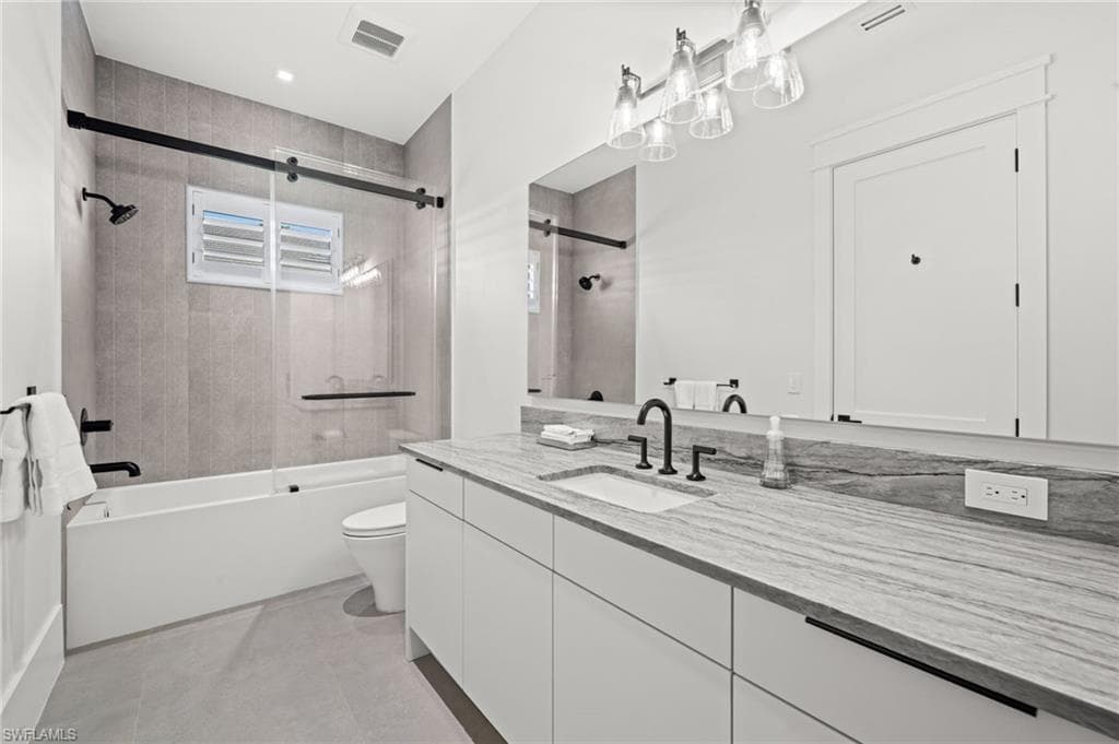 2191 Coach House LN, NAPLES FL 34105-38