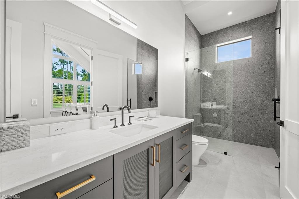 2191 Coach House LN, NAPLES FL 34105-28