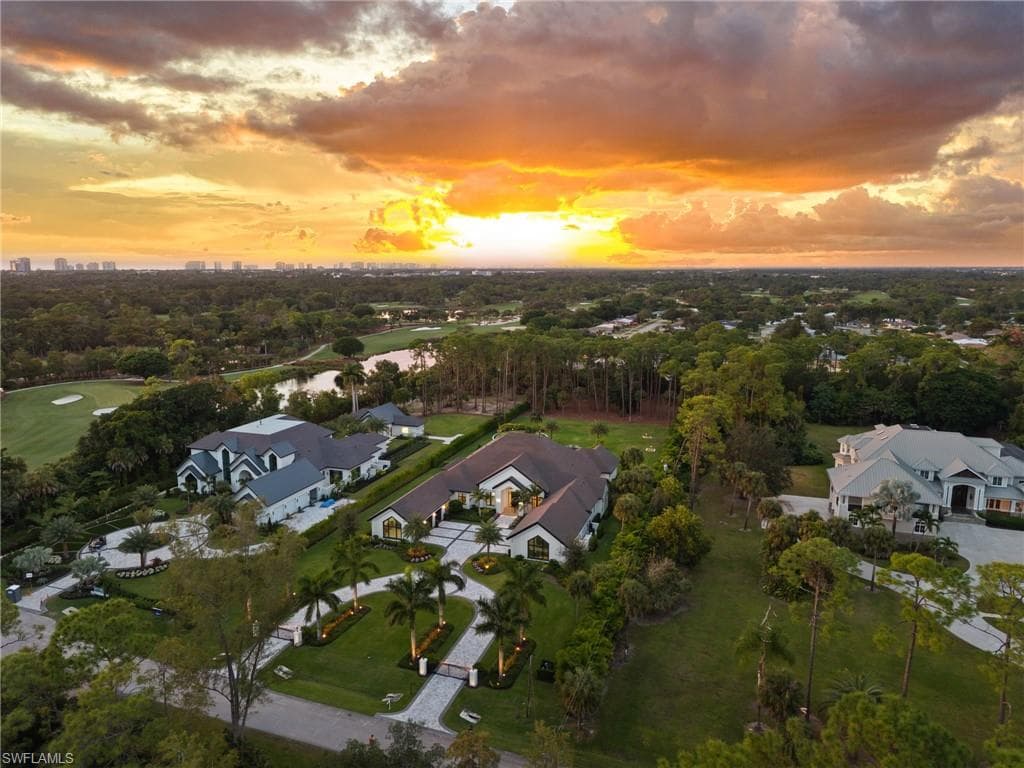 2191 Coach House LN, NAPLES FL 34105-3