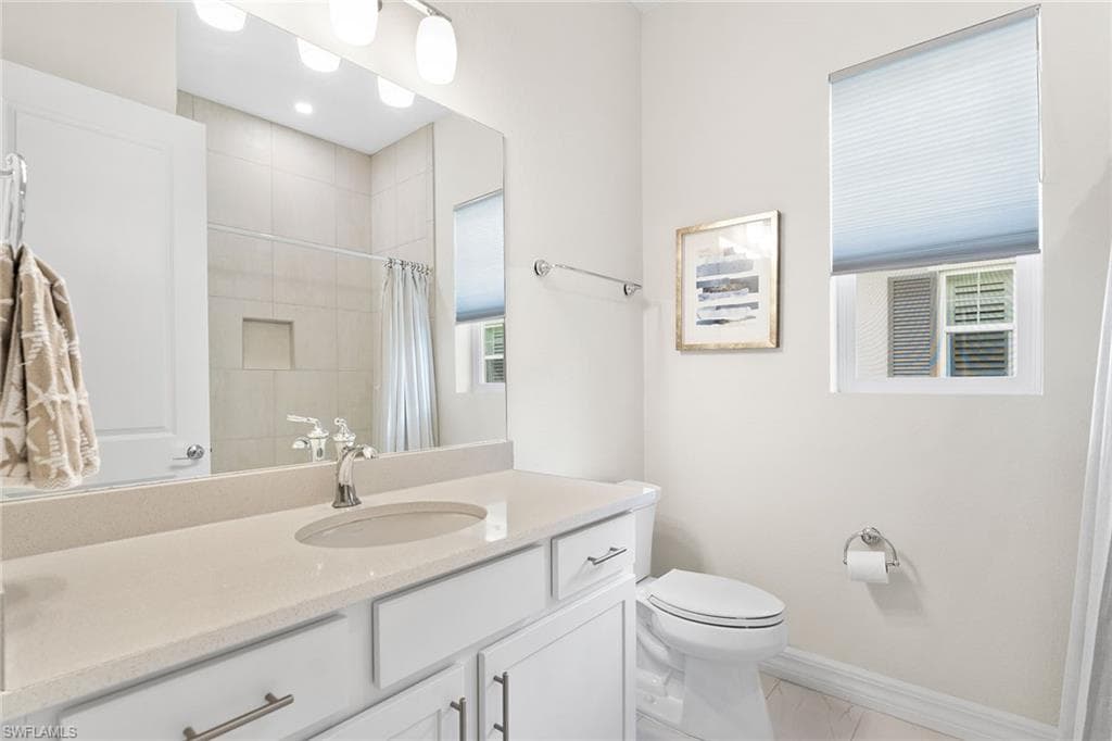 238 Indies DR E # 201, NAPLES FL 34114-15