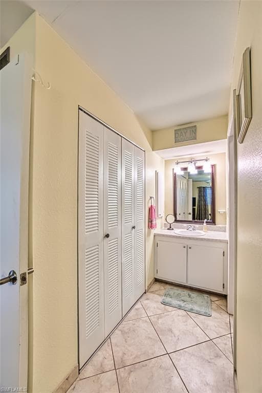 6300 S Pointe BLVD # 223, FORT MYERS FL 33919-23