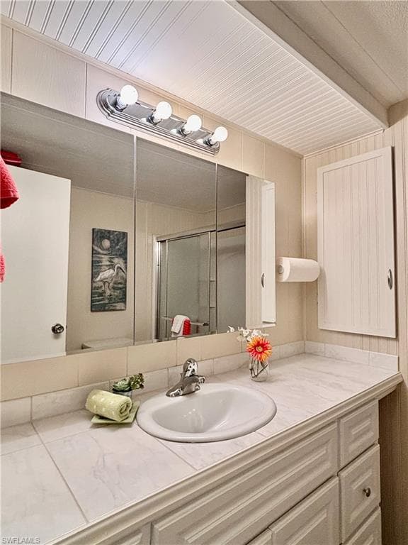 511 Pine Tree CT, NORTH FORT MYERS FL 33917-16