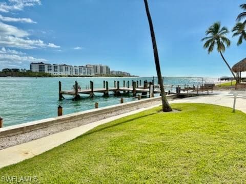 60 Pelican ST W # 106, NAPLES FL 34113-1