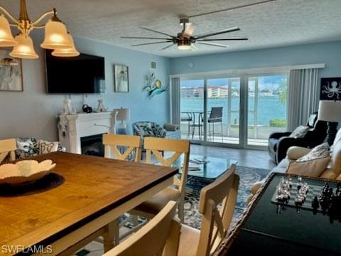 60 Pelican ST W # 106, NAPLES FL 34113-8