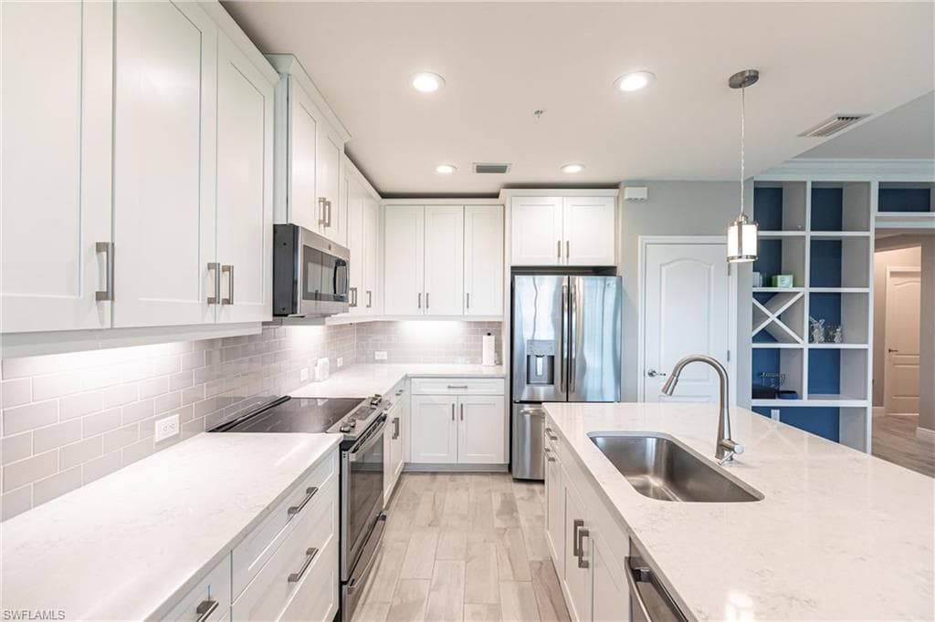 2319 Sawyers Hill RD # 703, NAPLES FL 34120-9