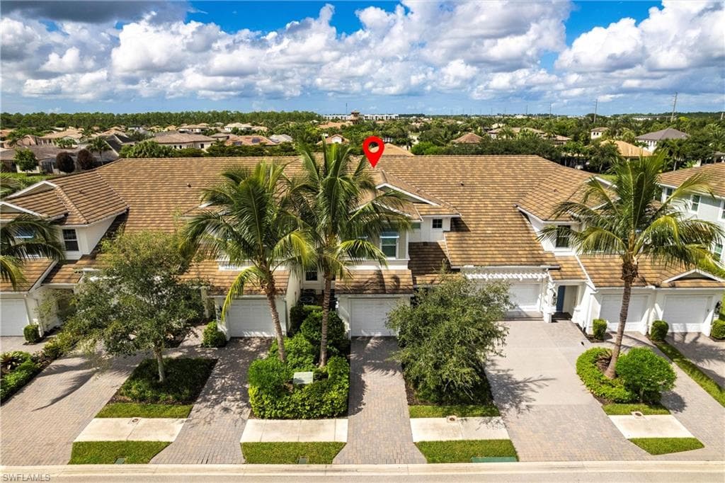 2319 Sawyers Hill RD # 703, NAPLES FL 34120-32