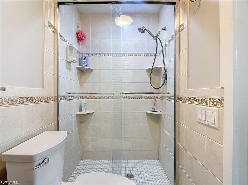 2818 SE 17th PL, CAPE CORAL FL 33904-32