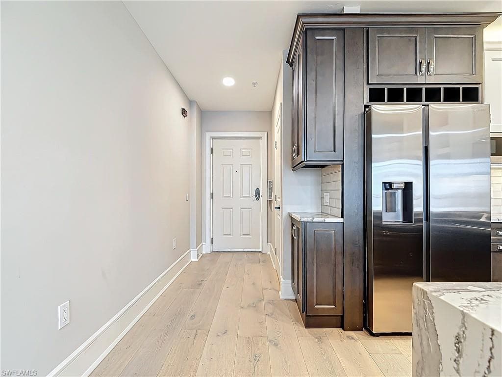 2745 1st ST # 111, FORT MYERS FL 33916-12