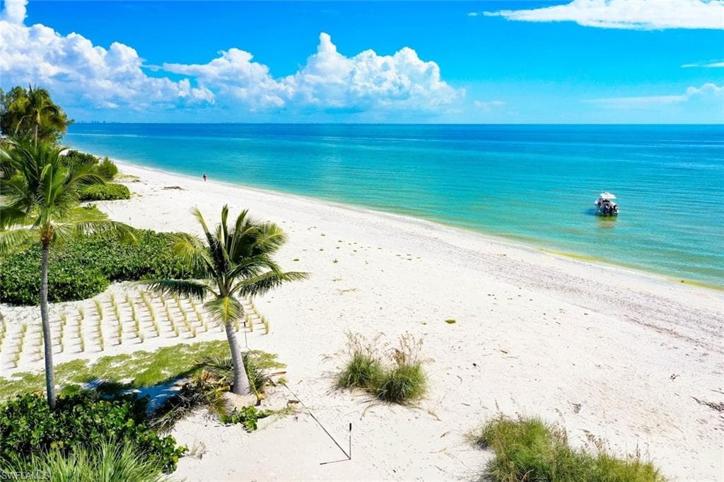 2721 W Gulf DR # 213, SANIBEL FL 33957-41