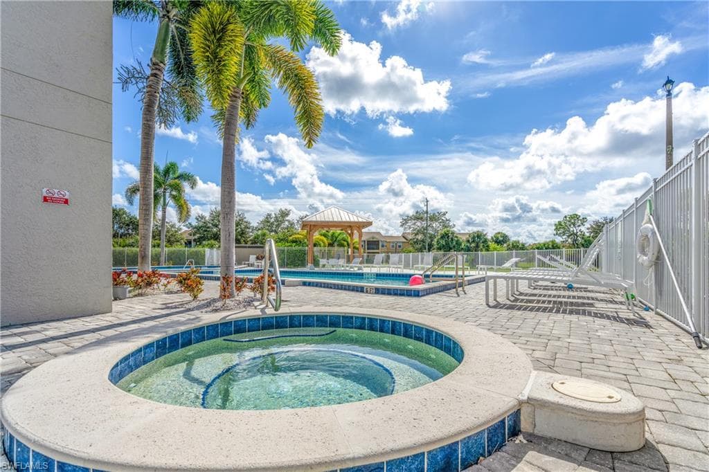 108 Santa Clara DR # 12, NAPLES FL 34104-16