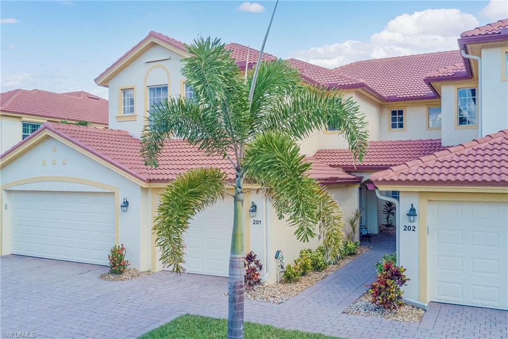 16237 Coco Hammock WAY # 201, FORT MYERS FL 33908-2