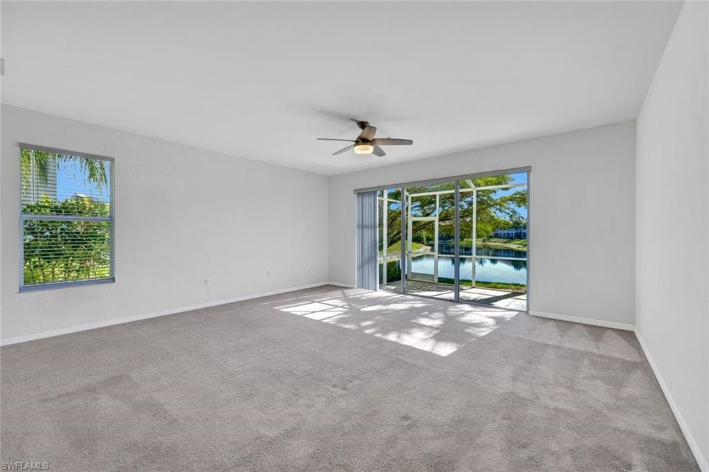 1088 Oxford LN # 48, NAPLES FL 34105-2