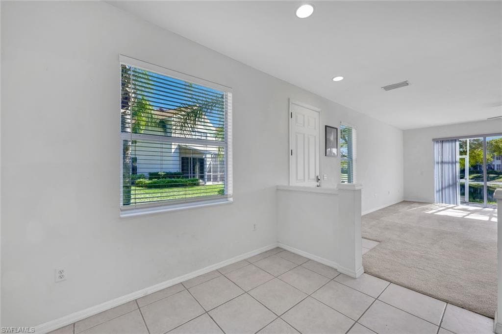 1088 Oxford LN # 48, NAPLES FL 34105-8