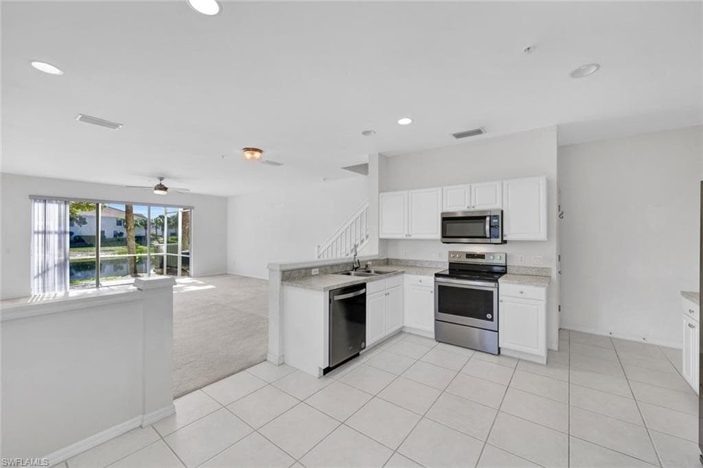 1088 Oxford LN # 48, NAPLES FL 34105-7