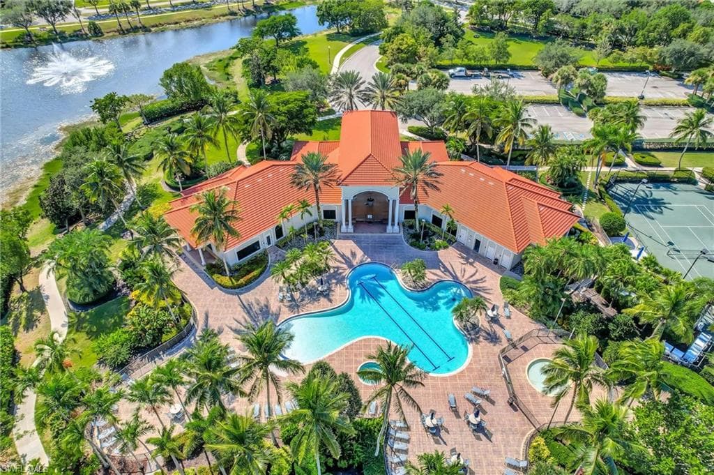 8620 El Mirasol CT, ESTERO FL 33967-38