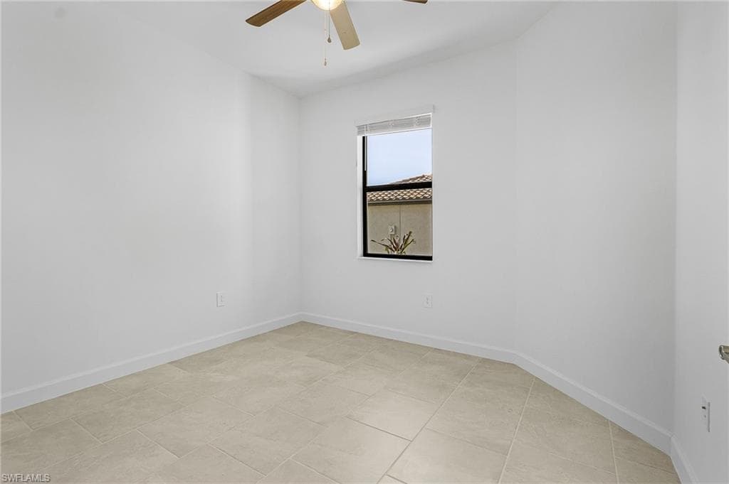 19621 Hinkley DR, ESTERO FL 33928-6