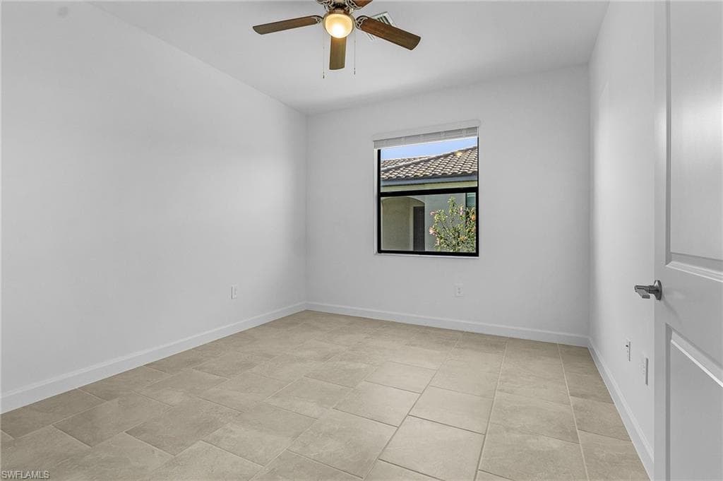 19621 Hinkley DR, ESTERO FL 33928-10