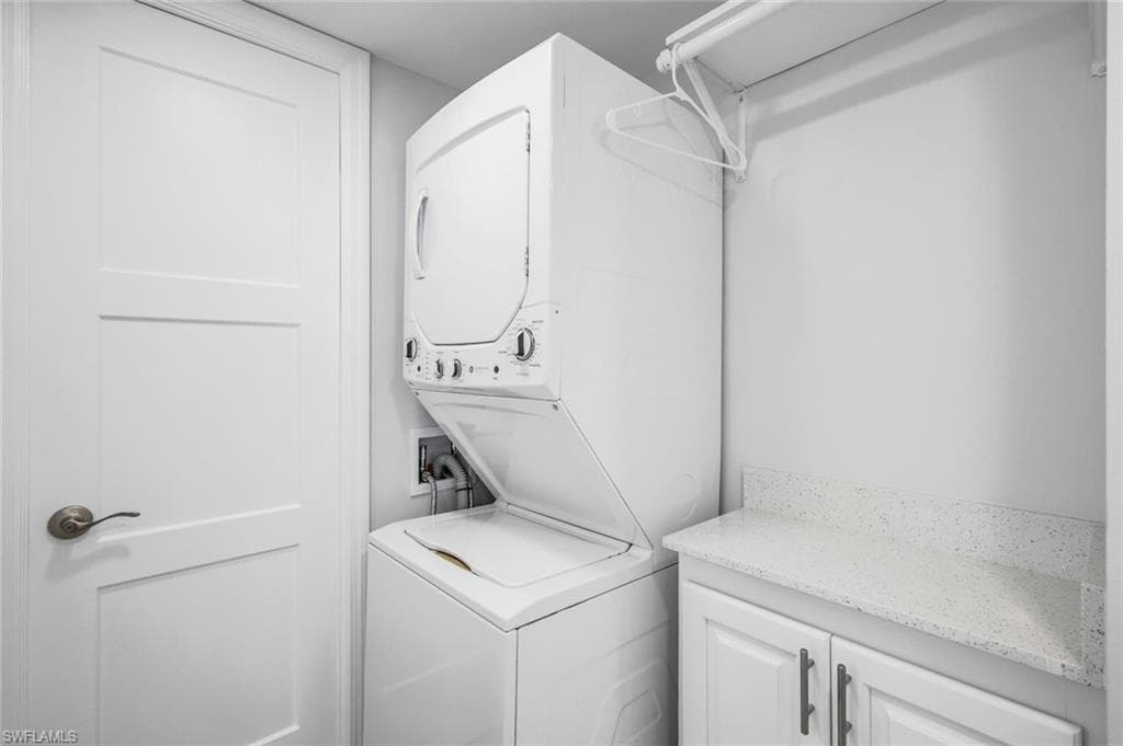 20551 Port DR, ESTERO FL 33928-18