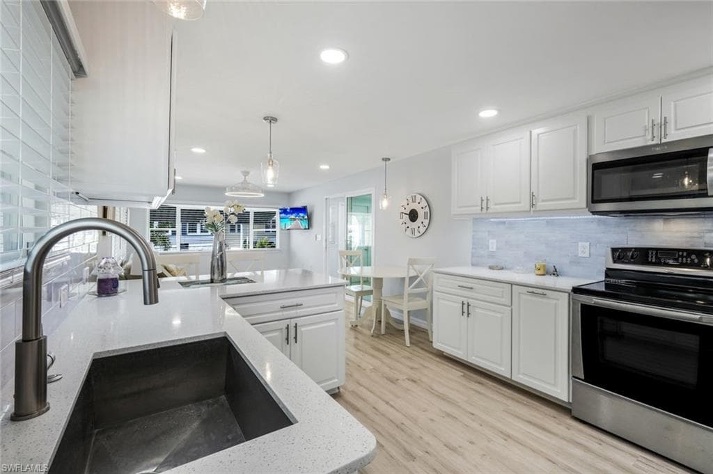 20551 Port DR, ESTERO FL 33928-7