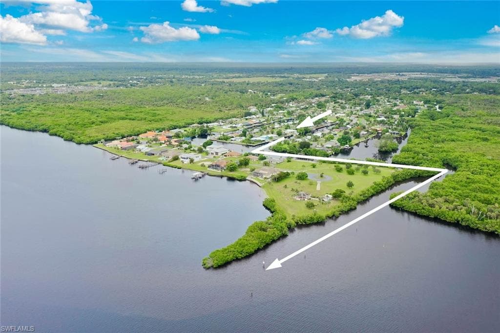 2166 Cape WAY, NORTH FORT MYERS FL 33917-2