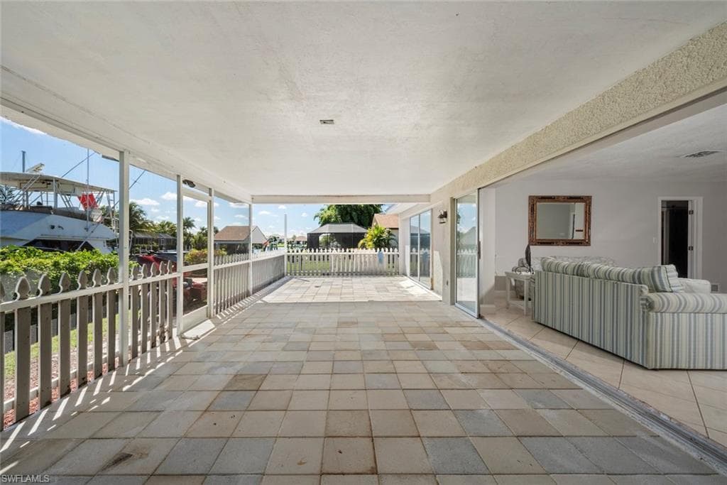 2166 Cape WAY, NORTH FORT MYERS FL 33917-30