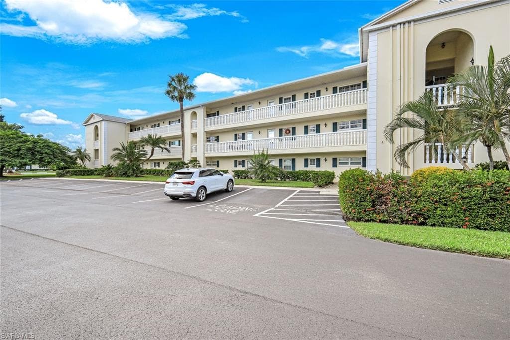 13551 Stratford Place CIR # 202, FORT MYERS FL 33919-27
