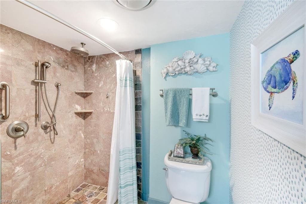 13551 Stratford Place CIR # 202, FORT MYERS FL 33919-23