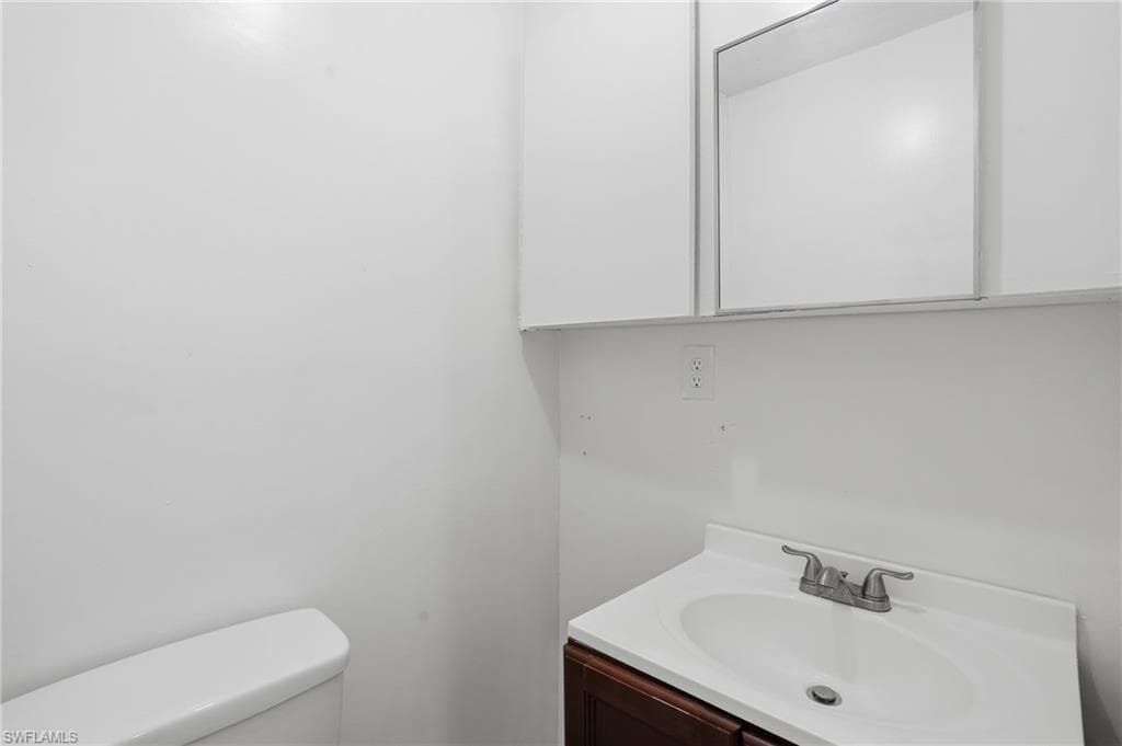 2210 Orchid RD E, LEHIGH ACRES FL 33936-32
